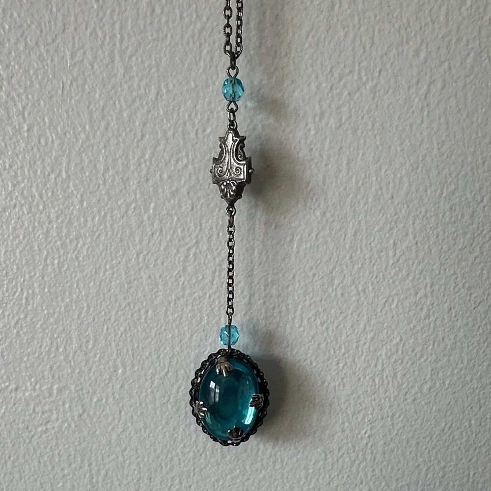Vintage crystal necklace